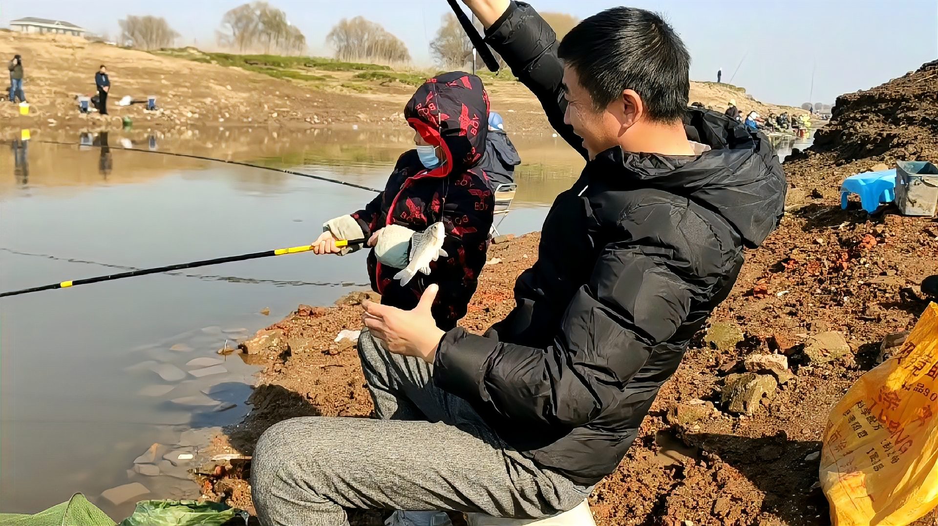 自然水域野钓探索，最新钓鱼视频揭秘钓鱼乐趣